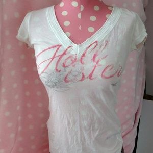 Hollister v neck T shirt